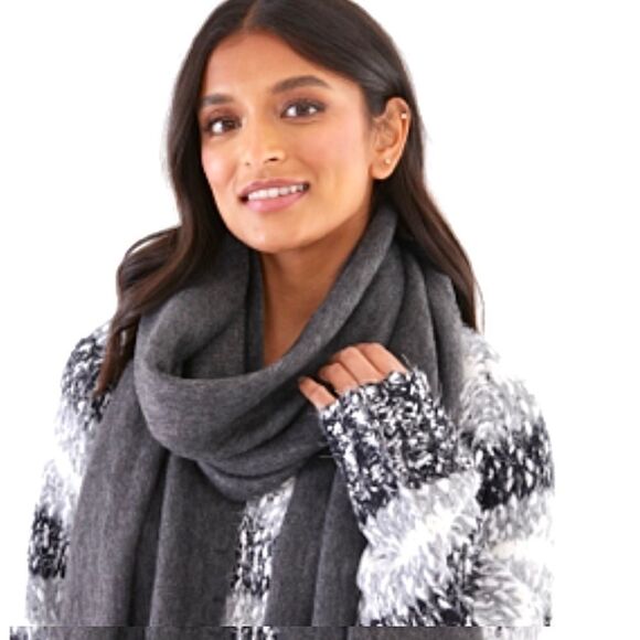 Lucky Brand Solid Brushed Scarf (Gray) - Picture 6 of 6